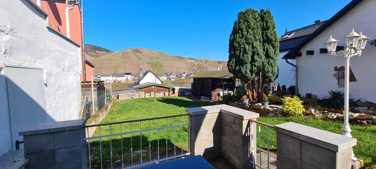 Ferienhaus Schnitzius Kinheim エクステリア 写真